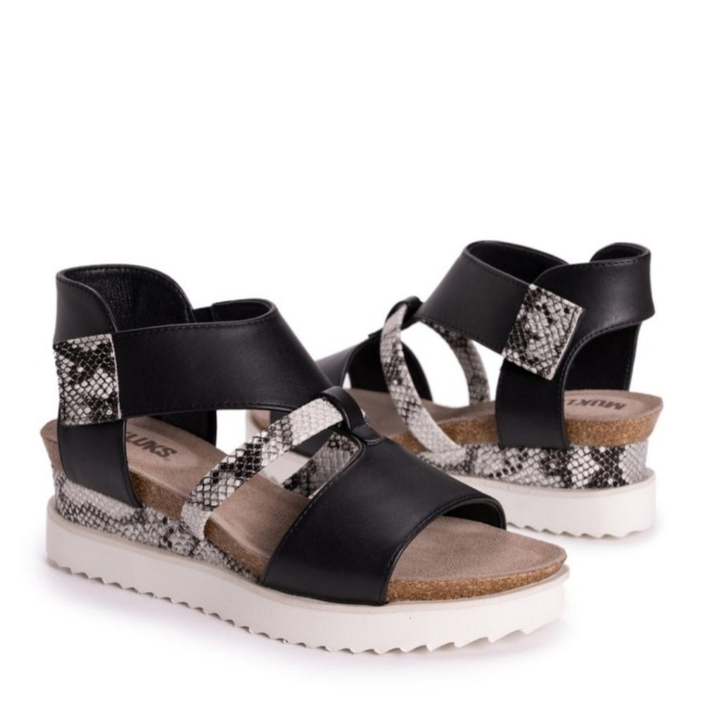 Muk Luks Black Snake Embossed Pitch Soprano Wedge Sandal, Sz. 6